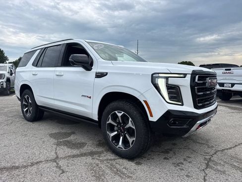 New 2026 GMC Yukon AT4 w/ AT4 Premium Plus Package AWD/4WD image 8