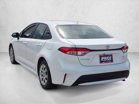 Used 2020 Toyota Corolla LE FWD image 7