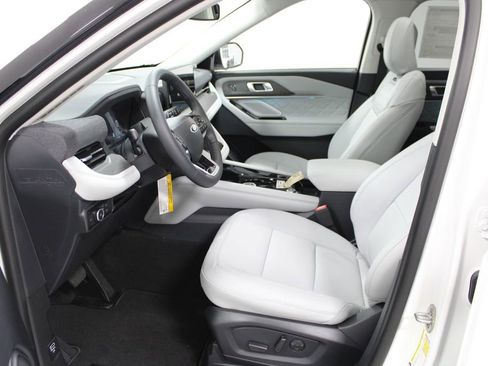 New 2026 Ford Explorer Platinum w/ LUX Leather Package image 21
