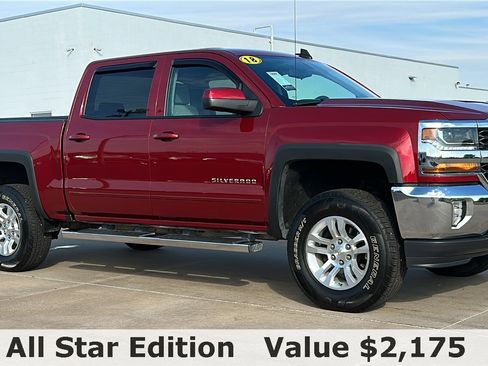 Used 2018 Chevrolet Silverado 1500 LT w/ All Star Edition image 2