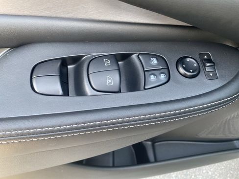 Used 2021 Nissan Murano SV w/ Cargo Package image 11