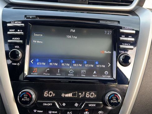 Used 2018 Nissan Murano SV w/ Premium Package AWD/4WD image 15