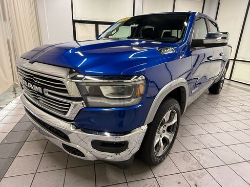Used 2019 RAM 1500 Laramie AWD/4WD image 10