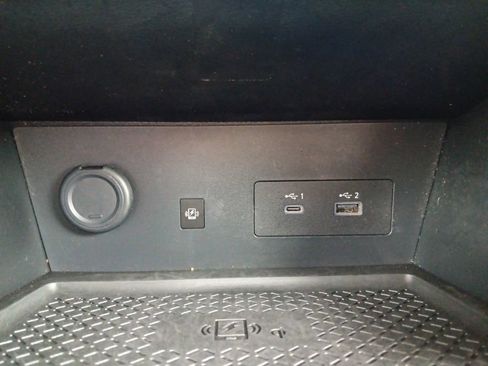 Used 2023 Nissan Pathfinder SL AWD/4WD image 26