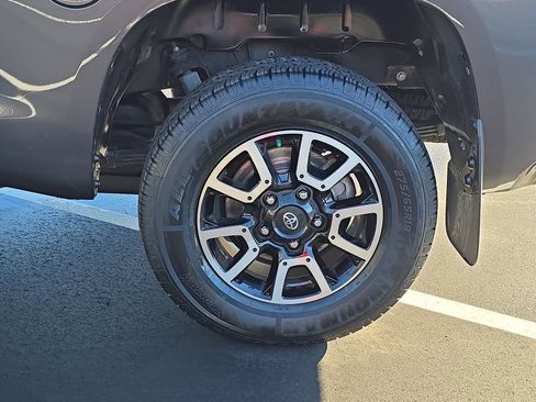 Used 2019 Toyota Tundra SR5 image 36