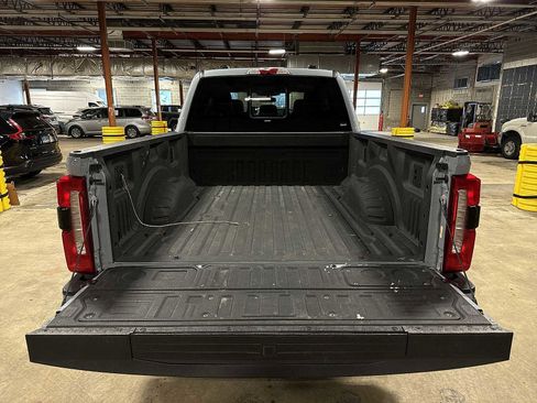 Used 2024 Ford F250 Lariat w/ Lariat Ultimate Package image 11
