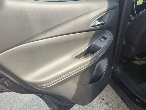 Used 2023 Buick Encore GX Preferred w/ Cold Weather Comfort Package AWD/4WD image 15