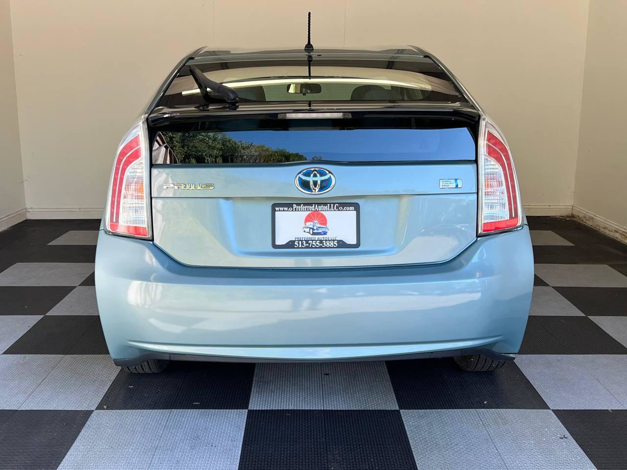 Used 2013 Toyota Prius Two FWD image 5