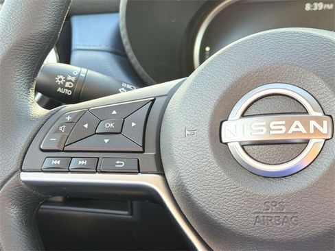 New 2025 Nissan Versa SV image 10