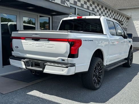 Used 2025 Ford F150 Lightning Platinum AWD/4WD image 4