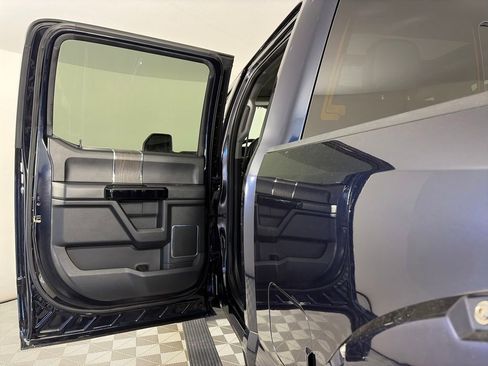 Used 2021 Ford F250 Lariat w/ Lariat Ultimate Package AWD/4WD image 12