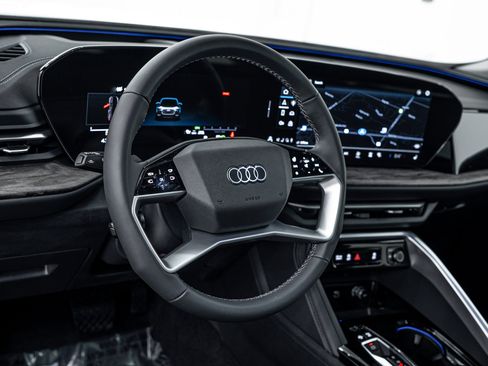 New 2025 Audi Q5 Premium Plus image 9