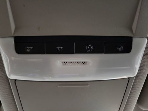 Used 2022 Nissan Rogue S FWD image 19