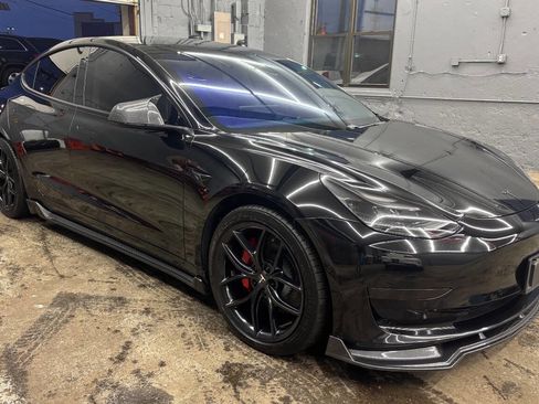 Used 2021 Tesla Model 3 Performance image 7