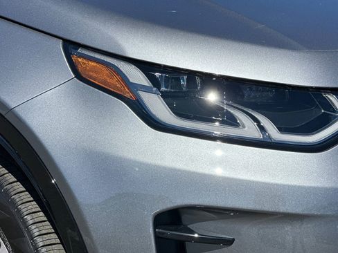 New 2026 Land Rover Discovery Sport Landmark image 12