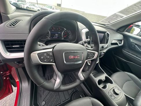 Used 2024 GMC Terrain SLT AWD/4WD image 25