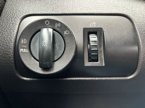 Used 2009 Ford Mustang GT image 16