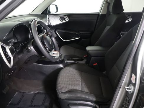 Used 2023 Kia Soul LX w/ Option Group 015 FWD image 23
