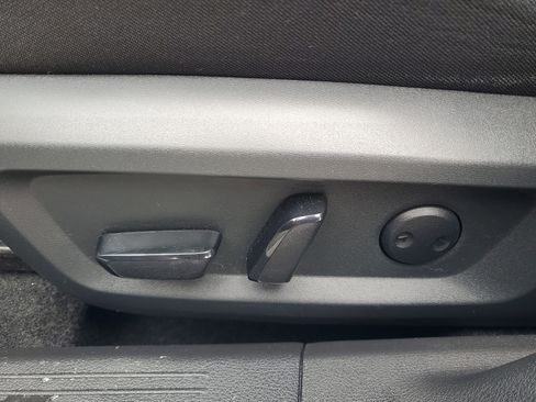 Certified 2021 Nissan Rogue SV image 12