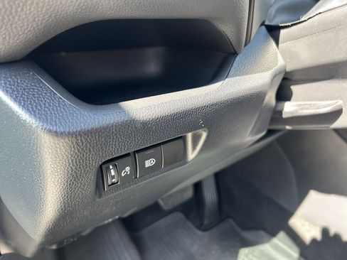 Used 2020 Toyota RAV4 XLE image 16