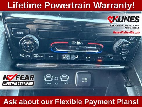 Used 2023 Jeep Grand Cherokee Laredo AWD/4WD image 16