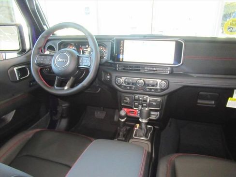 New 2026 Jeep Wrangler Unlimited Rubicon 392 w/ Quick Order Package 27X Moab AWD/4WD image 14
