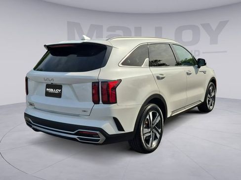 Used 2024 Kia Sorento EX AWD/4WD image 5