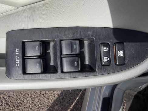 Used 2014 Toyota Prius Two FWD image 15