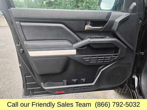 Certified 2024 Toyota Tacoma TRD Off-Road AWD/4WD image 12