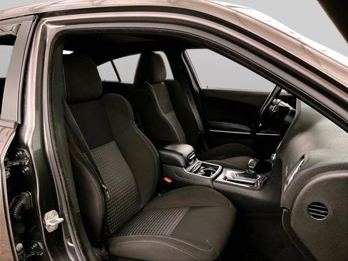 Used 2022 Dodge Charger R/T w/ Driver Convenience Group image 7