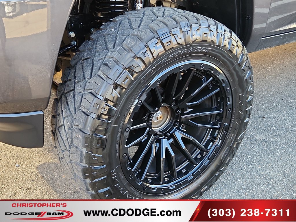 Used 2025 RAM 2500 Laramie w/ Night Edition AWD/4WD image 4