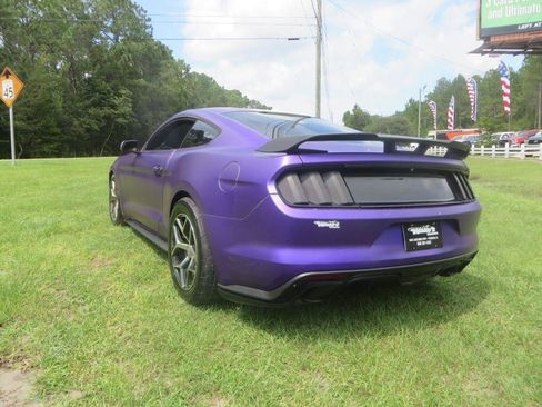 Used 2017 Ford Mustang GT Premium w/ GT Performance Package RWD image 8