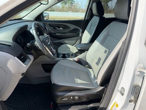 Used 2022 GMC Terrain SLT image 10