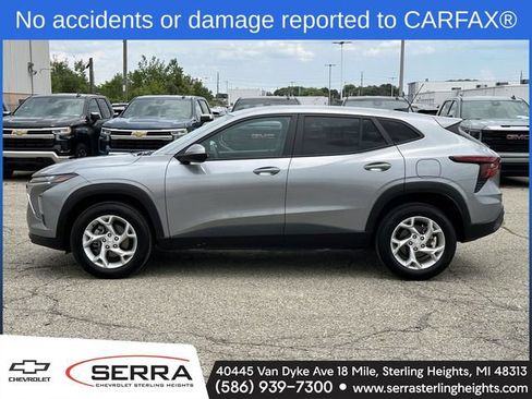 Certified 2024 Chevrolet Trax LS w/ LS Convenience Package FWD image 2