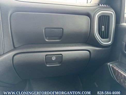 Used 2022 GMC Sierra 3500 Denali image 39