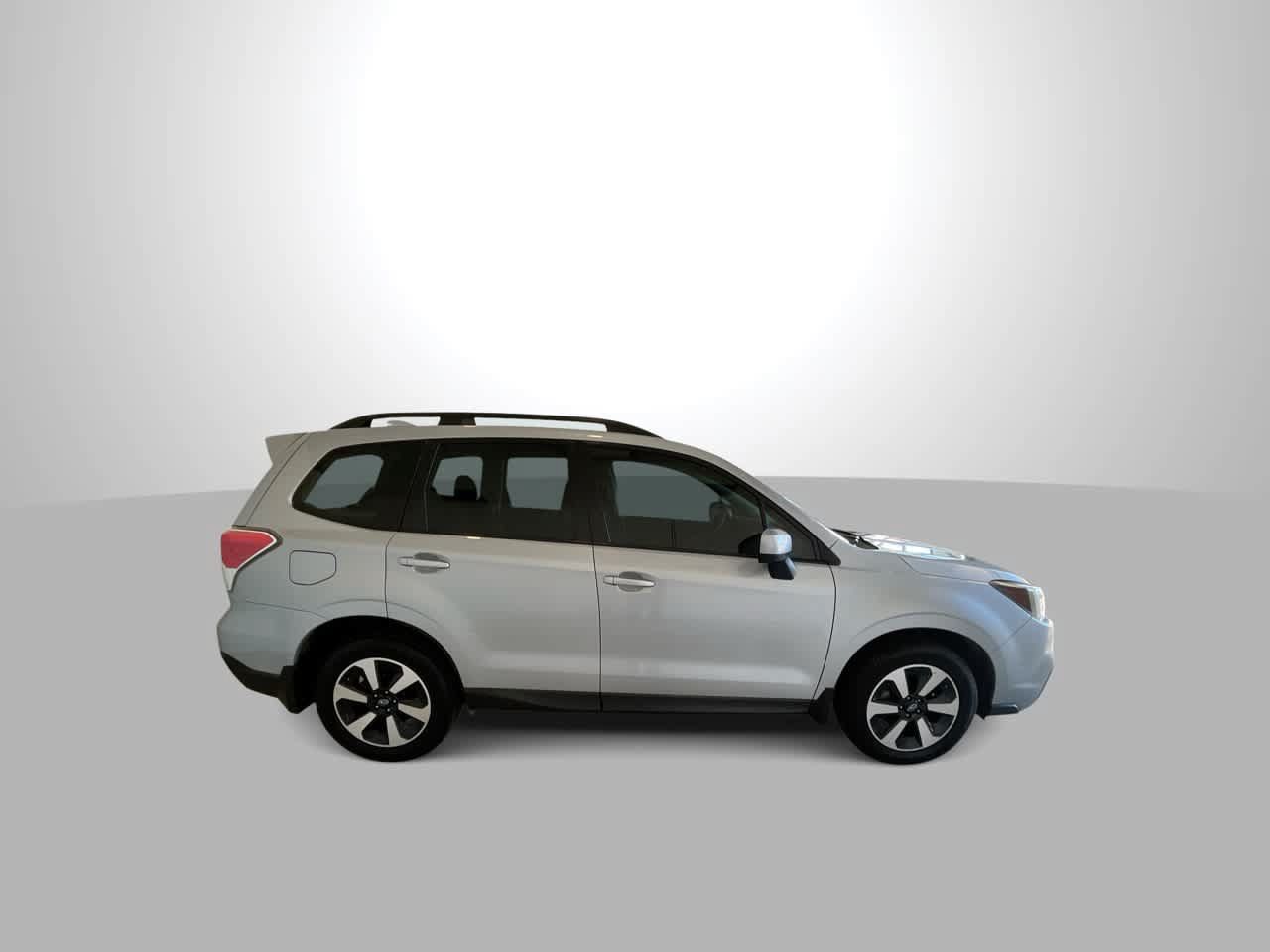 Used 2018 Subaru Forester 2.5i Premium AWD/4WD image 9