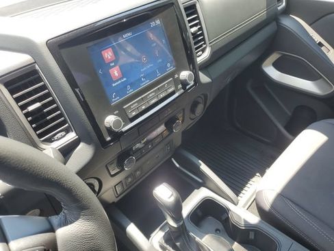 Used 2022 Nissan Frontier SV AWD/4WD image 21
