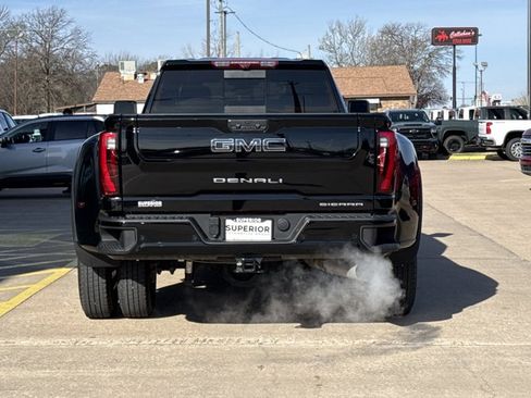 Used 2024 GMC Sierra 3500 Denali Ultimate image 4