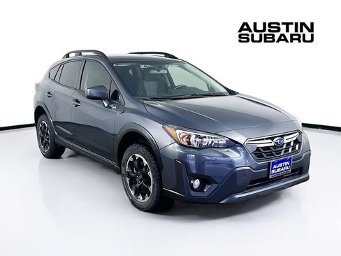 Used 2021 Subaru Crosstrek 2.0i Premium image 1