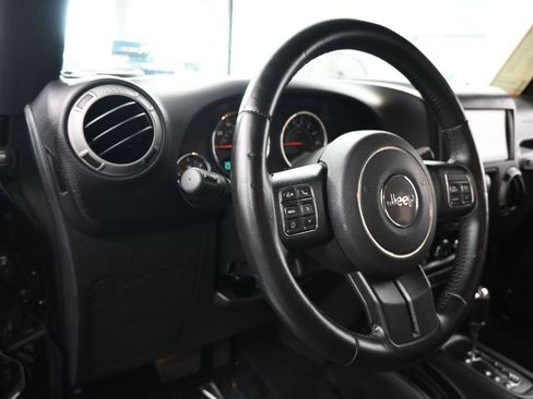 Used 2017 Jeep Wrangler Sport AWD/4WD image 15
