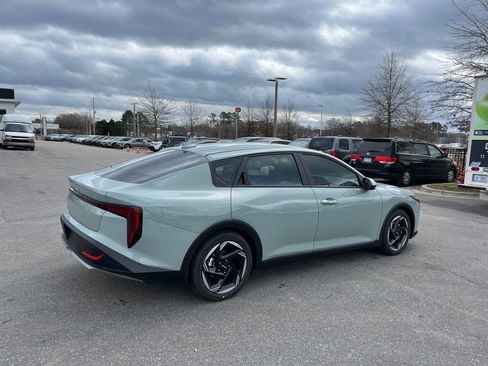 New 2025 Kia K4 EX image 8