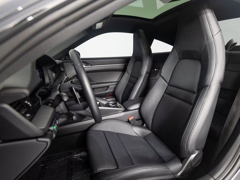 Certified 2025 Porsche 911 Carrera image 26