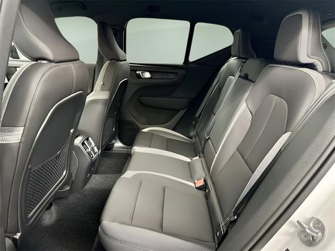 New 2024 Volvo XC40 Recharge Core w/ Protection Package Premier image 23