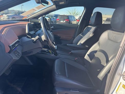 Used 2021 Volkswagen ID.4 Pro S image 12