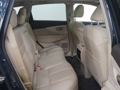 Used 2018 Nissan Murano SL w/ Moonroof Package AWD/4WD image 12