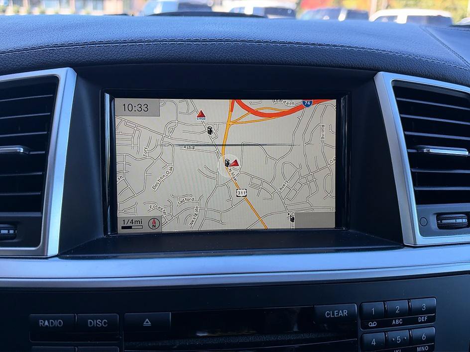 Used 2015 Mercedes-Benz GL 450 4MATIC image 37