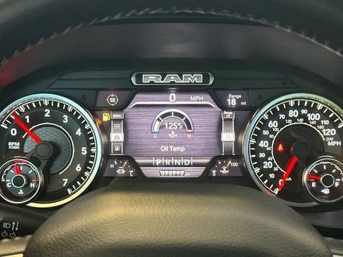 Used 2022 RAM 1500 Laramie AWD/4WD image 27