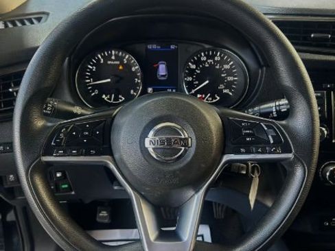 Used 2019 Nissan Rogue S image 12