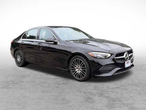 Used 2023 Mercedes-Benz C 300 4MATIC Sedan image 3