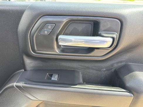 Used 2022 GMC Sierra 2500 Pro w/ Convenience Package RWD image 17